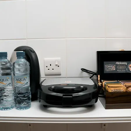 Youthfull Escape In Apartman