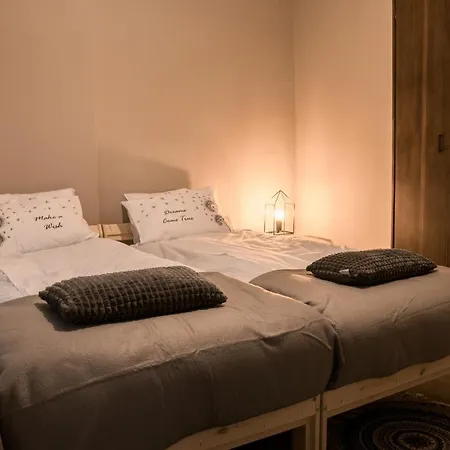 Apartment Youthfull Escape In