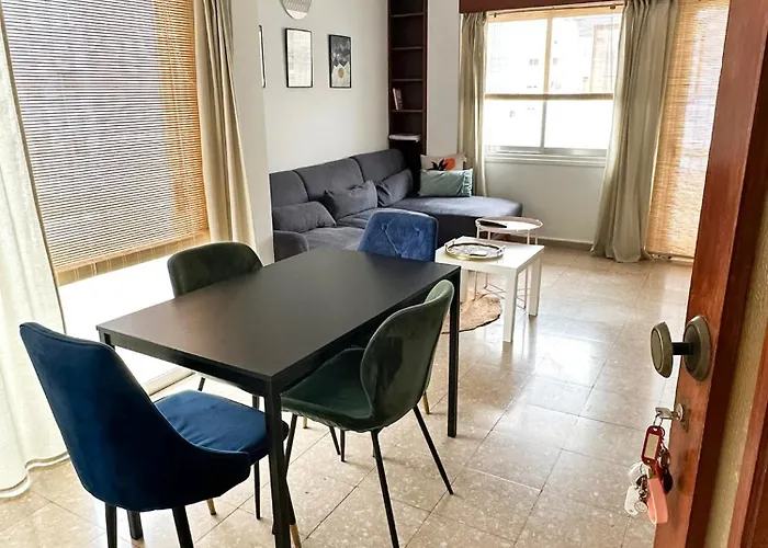 Youthfull Escape In Apartment *