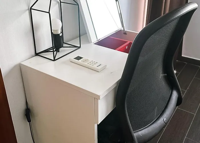 Apartment Youthfull Escape In