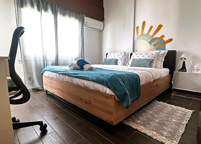 Youthfull Escape In Apartment *